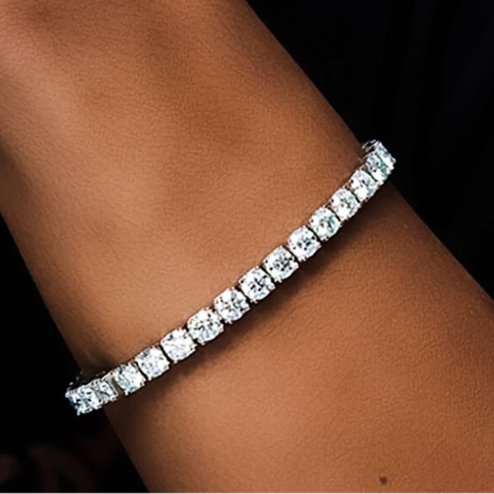 🧡10/$45🧡GUC CZ Gold Tennis Bracelet